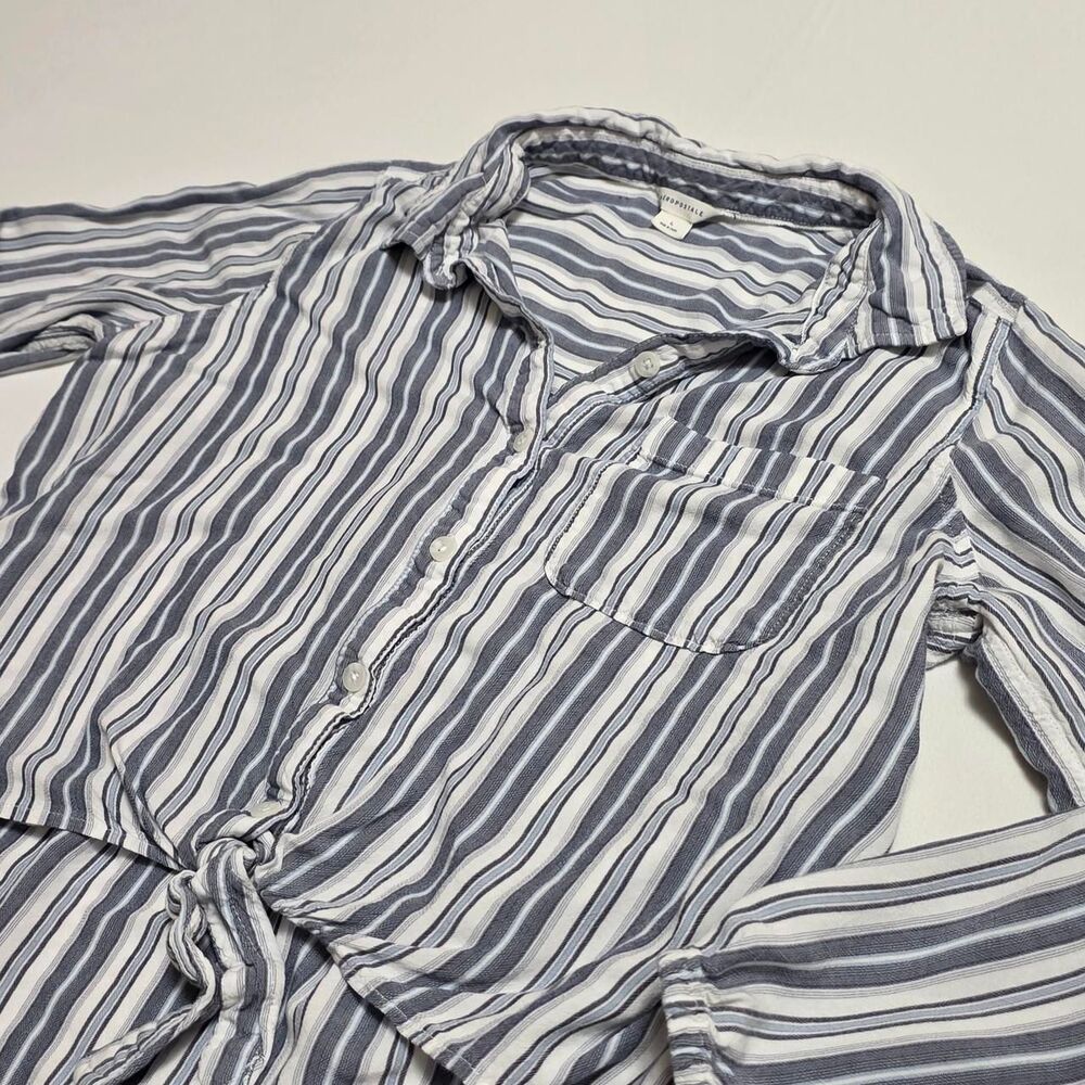 Aeropostale white and blue striped button-up blouse with tie front size large